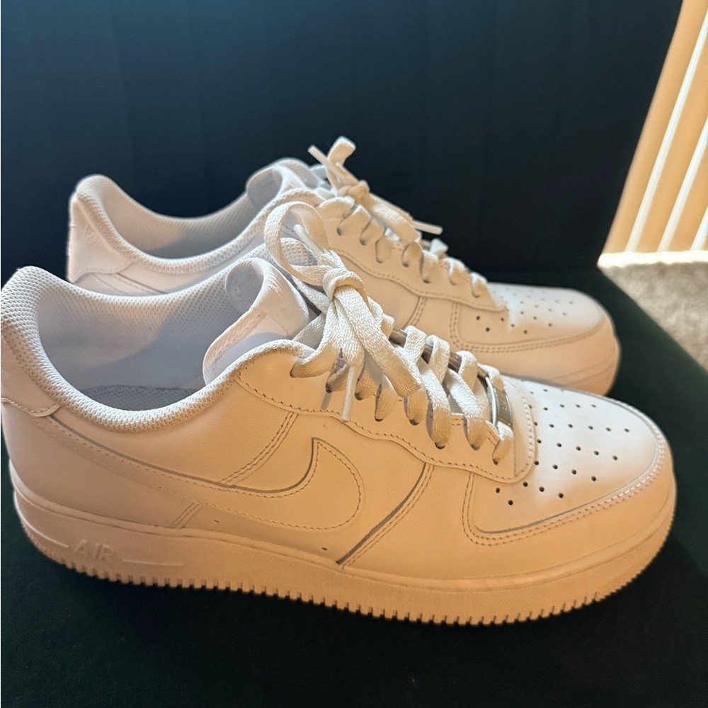 Nike Men’s Air Force 1 White Sneakers